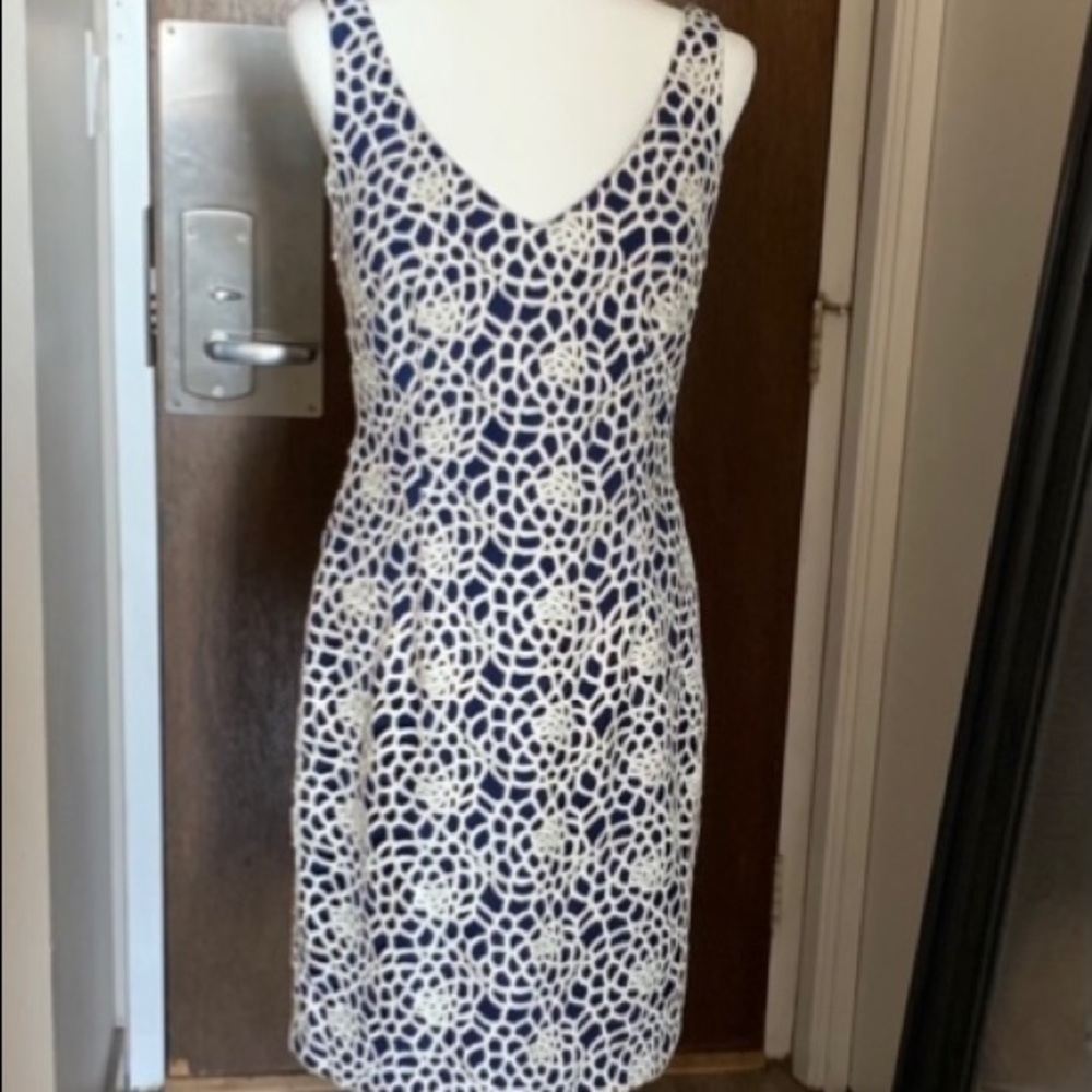 Ralph Lauren Lace Lined Sleeveless Cocktail Dress